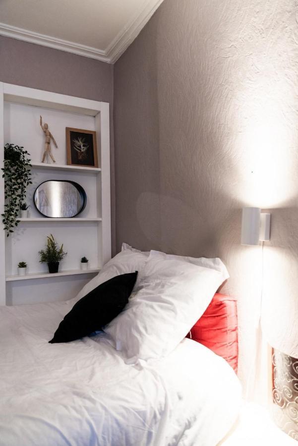 Agreable Studio En Plein Coeur De Quimper Apartment Bagian luar foto
