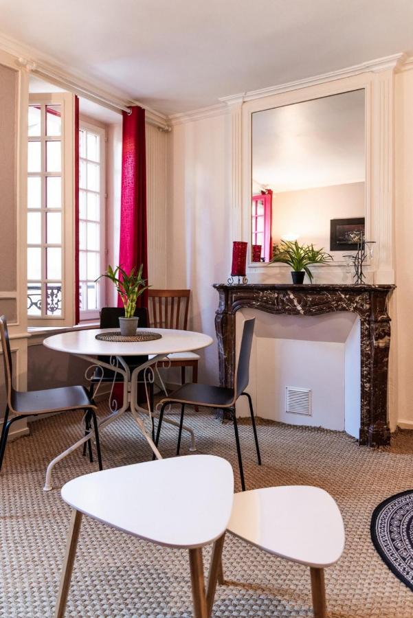 Agreable Studio En Plein Coeur De Quimper Apartment Bagian luar foto